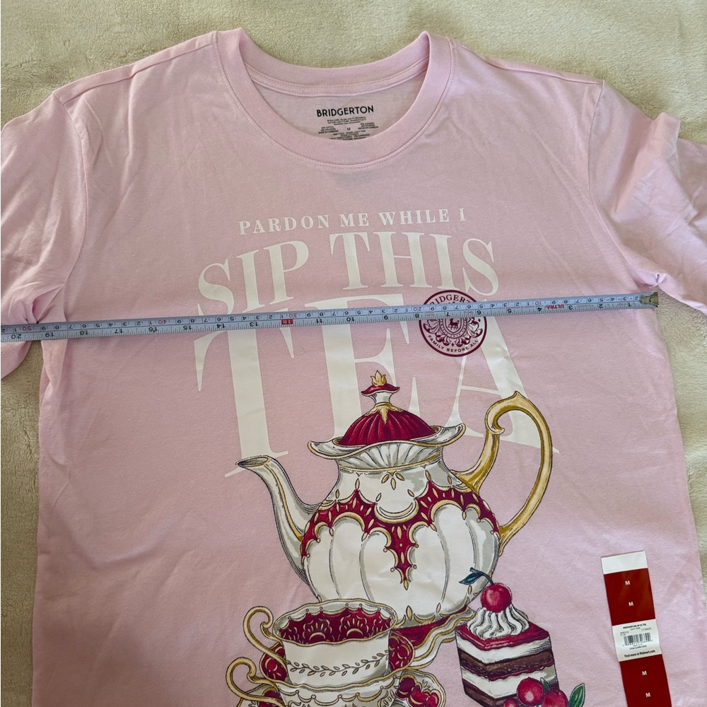 Bridgerton Women’s pink tshirt official Netflix merch - Picture 8 of 8